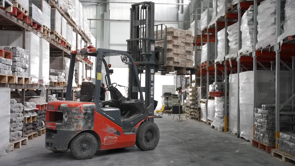 La industria en declive: Utilización de capacidad instalada en mínimos históricos - imagen 2